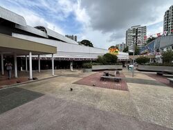 Ang Mo Kio Avenue 6 (D20), Retail #581155531